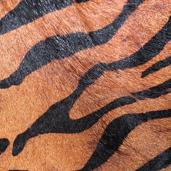 Hair on hide cosmetic bag - Picture 9 of 9